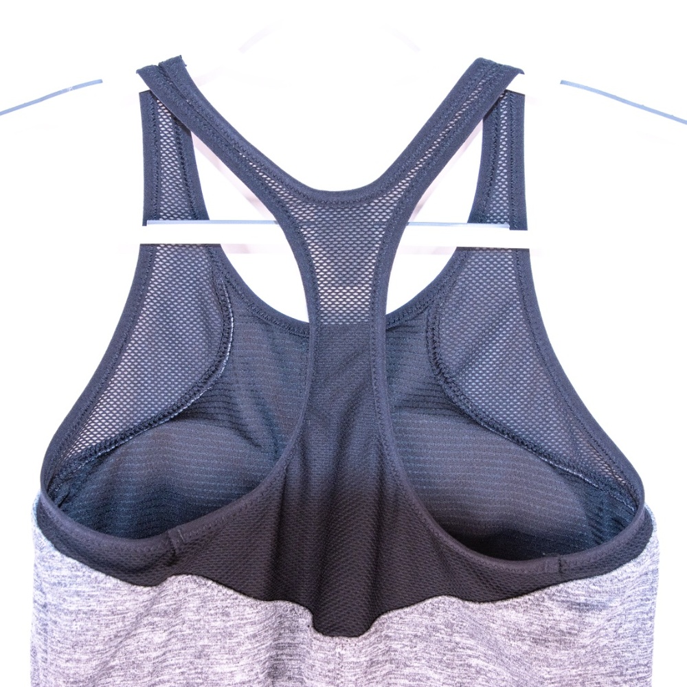 Old Navy Active Racer Back Athletic Tank T Shirt With Built-in Padded Shelf Bra. - Picture 3 of 5